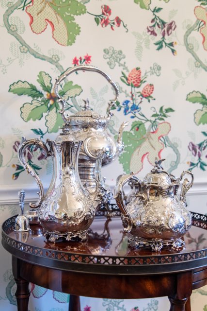 Classic Waterfront Home Teaset